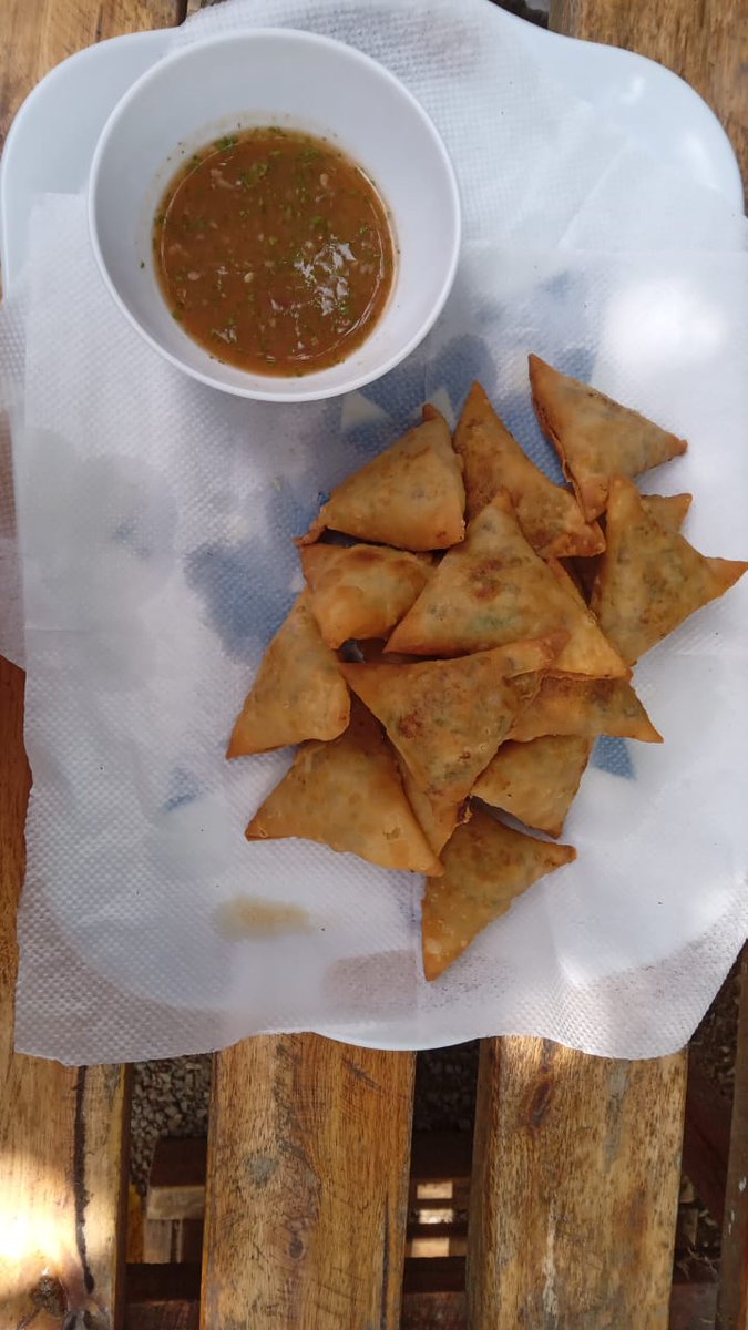 tilapiapointki1's tweet image. Tilapia point kilifi finest from Under the Mango tree. Fish Samosa's made out of Tilapia fish fillet or Nile perch fillet, don't worry about your mid-break snack for we've got you. Orders starting as from 10pcs,-0794542030 to place an order.
#ladhampyamjini.
