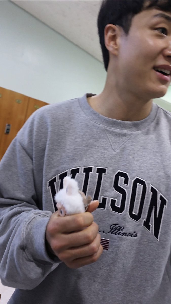 ลาบูบู้ น้องหายใจออกไหมคะลูก 
พี่อุงอย่าทำน้องงงงงงงงงงงงงงงงงงง