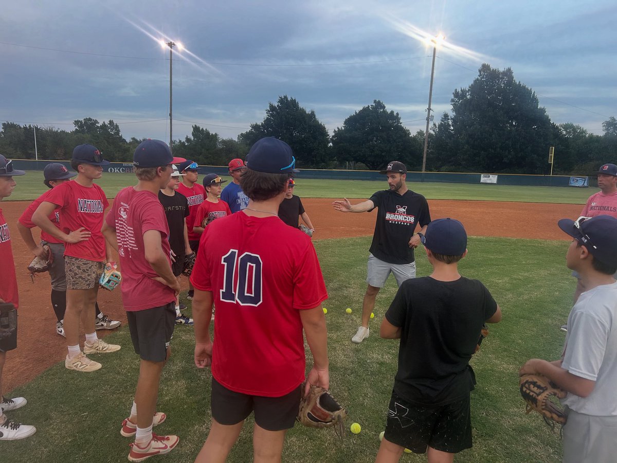 Infield U with Coach Zaragoza never disappoints! High energy, quality instruction, and big-time development for our guys. 💪⚾️