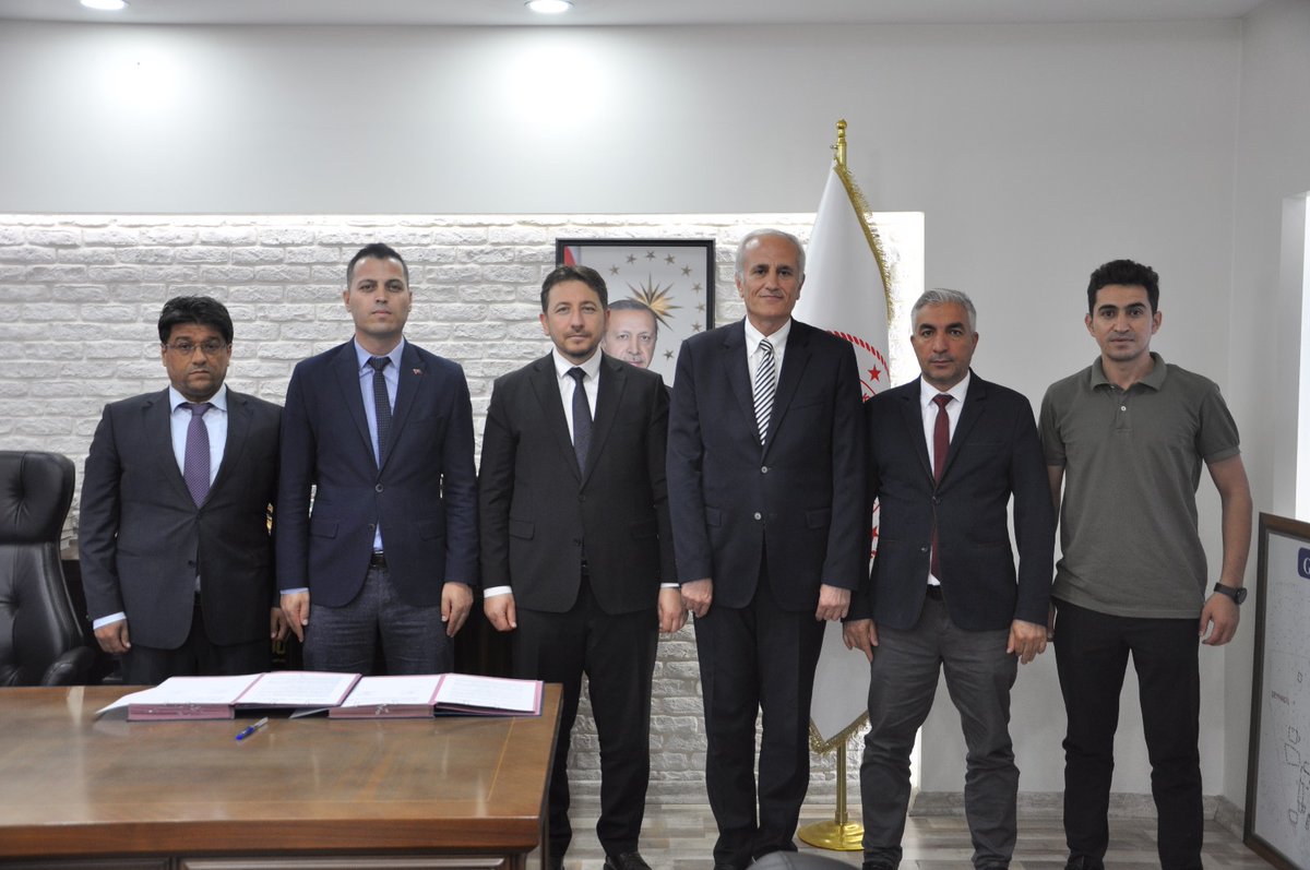 Kahramanmaraş İl Kültür ve Turizm Müdürlüğü ile müdürlüğümüz arasında protokol imzalandı.

Kültürel ve sosyal alanlarda ortak çalışmalar hedeflenen bu protokol, Kahramanmaraş İl Kültür ve Turizm Müdürü Eshabil Yıldız ve kurum müdürümüz Abdurrahman ÇABA tarafından imzalanmıştır.