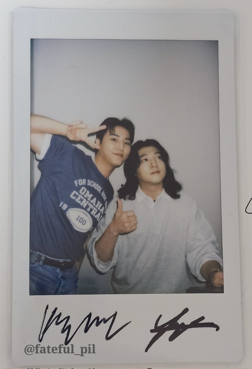 왜째서 얼굴밑에 본인 싸인을 안 하시고
서로의 싸인을 하신?건지?
내꺼다 뭐 이건?가?