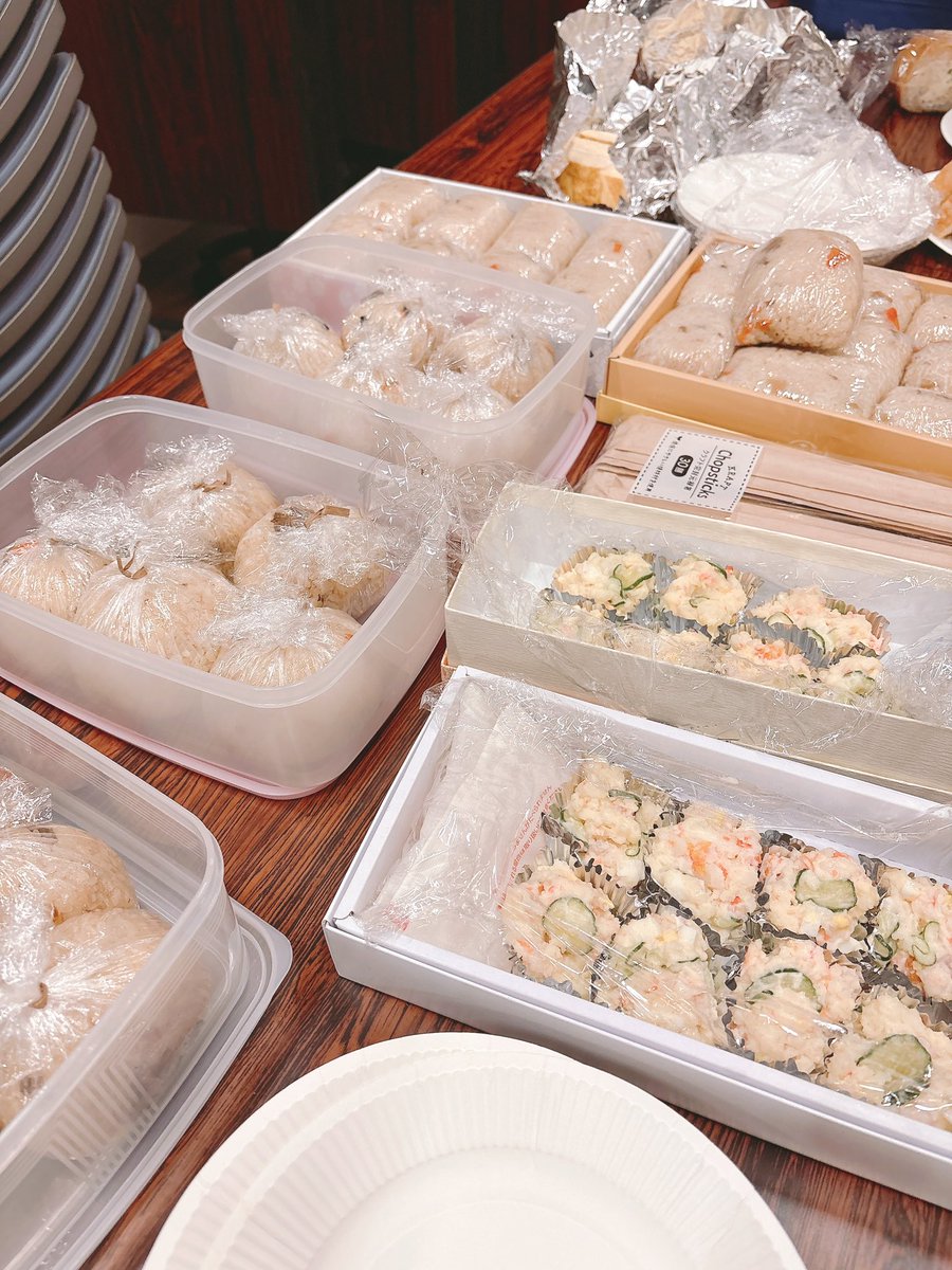 #真っ赤なお鼻の放課後 ２学期が始まったぞーー✨✨✨
最初のステージは横浜おやこ劇場さんたちのご協力のもと無事に終演です💝

搬入搬出のお手伝いからこーんなに美味しいご飯まで...本当にありがとうございました☺️✨
またお会いできる日までもっともっと頑張るぅ！！*˙︶˙*)ﾉ"