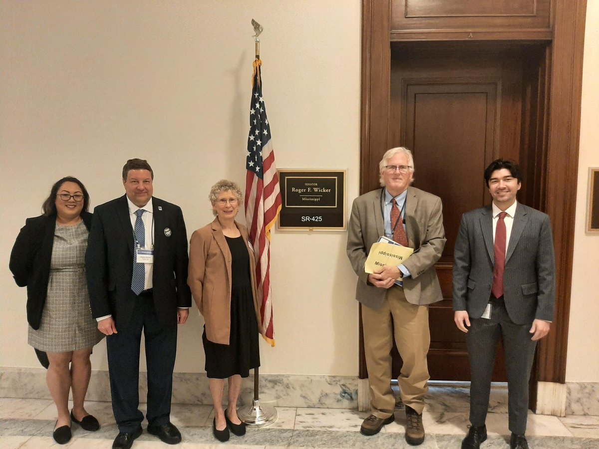 APS members are on the Hill today for <a href="/RallyForNIH/">Rally for Medical Research</a>! Support #RallyMedRes by using our customizable form to tell to your reps why #biomedical research must be funded: ow.ly/g2o750WX7yG. #SciPol #advocacy #IRallyFor <a href="/scbodine/">Sue Bodine</a> <a href="/browndennis14/">Dennis Brown</a> <a href="/damiangromero/">Damian Romero</a>
