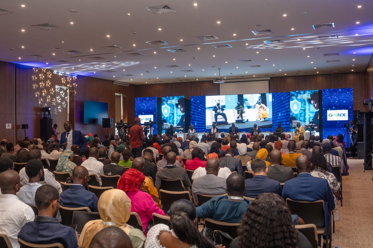 Aujourd’hui, nous étions aux côtés de l’écosystème tech du Sénégal pour la #RentréeNumérique 2025 organisée par <a href="/GAINDE2000/">GAINDE 2000</a>, sur le thème «Souveraineté, sécurité et performance dans le numérique ».
Nos experts étaient de la partie et ont échangé sur l’importance de la
