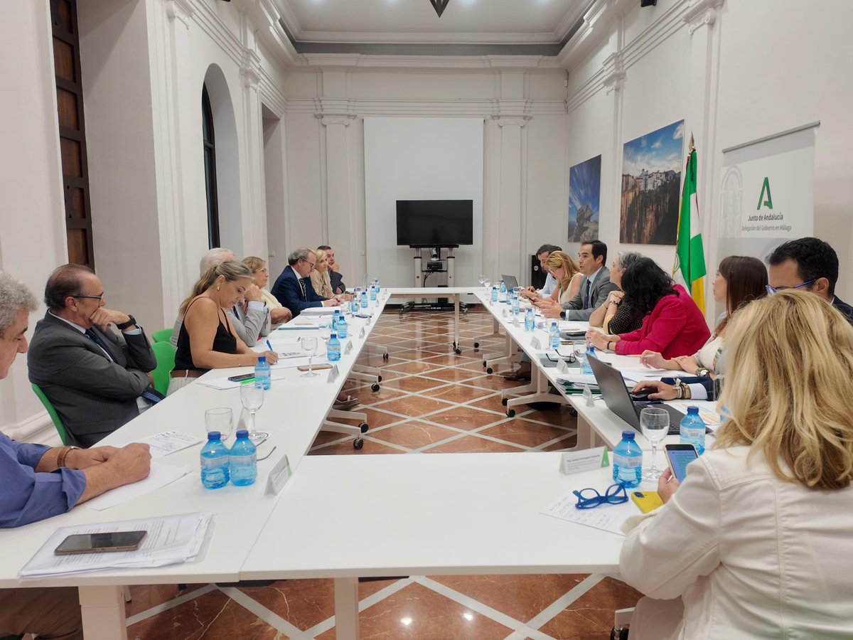 📢La Junta de Andalucía solicitará la creación de 70-80 nuevos jueces para aliviar la sobrecarga judicial, tras la denegación de las 56 plazas para 2025.

Además, se refuerzan los juzgados de Violencia de Género y se invierten 56M€ en Málaga.

🔗Más info: lajunta.es/5x4q9