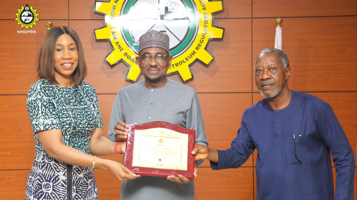 The Authority Chief Executive, Engr. Farouk Ahmed, was on Wednesday named Digital Transformation Ambassador. Since his resumption in 2021, ACE has digitalized most of NMDPRA’s internal and external processes, promoting greater efficiency and ease of doing business.