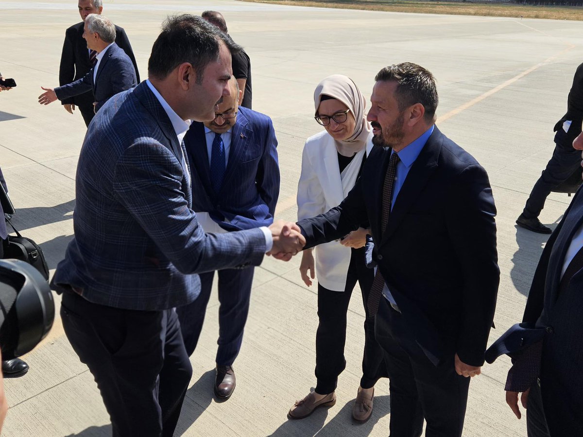 AK Parti Balıkesir İl Başkanı Mehmet Aydemir’den Bakan Karşılama instagram.com/p/DOvZygZiqe4/…