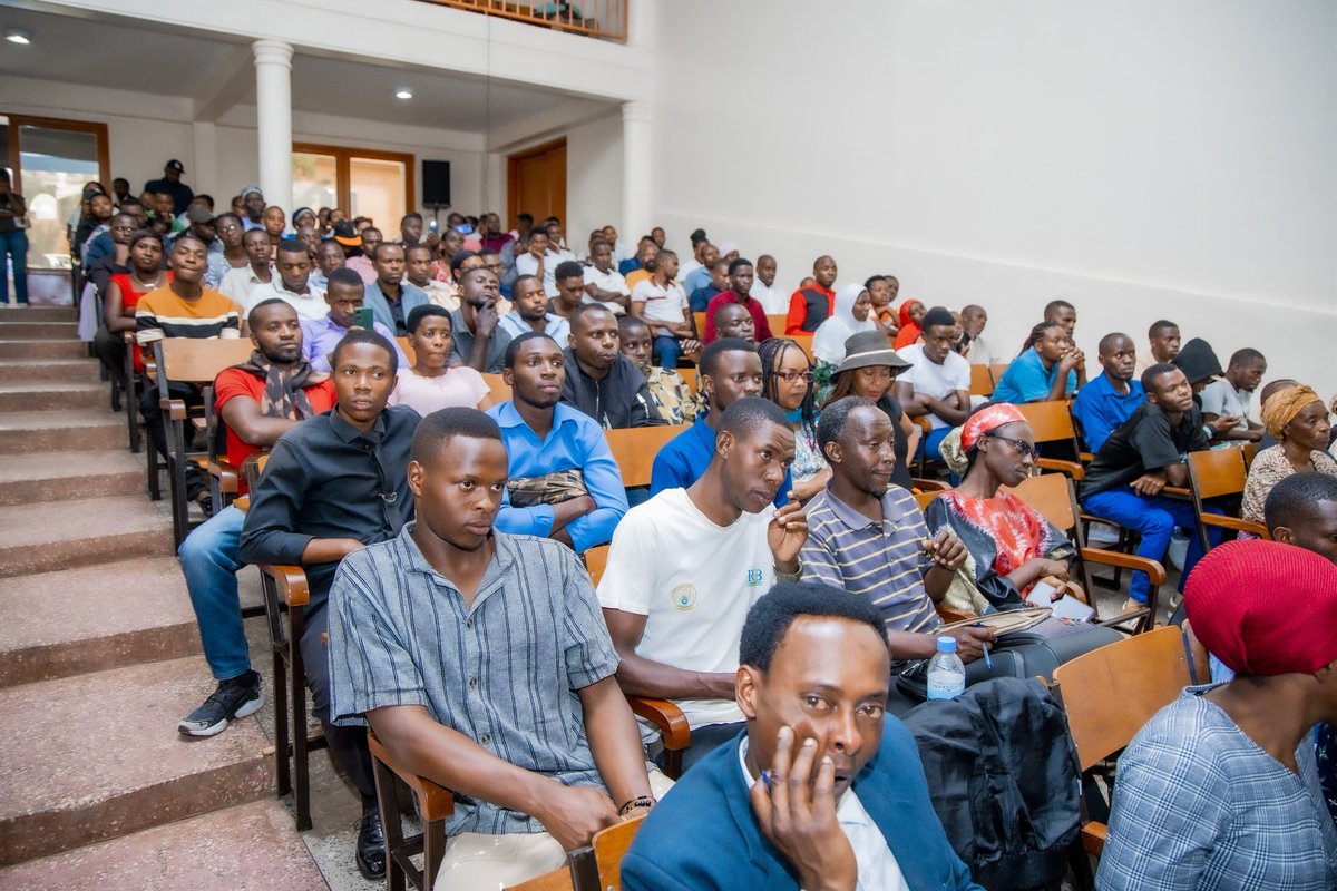 Umucuzistudio's tweet photo. #Inzuyibitabosummit
Some memories of the last summit at Center saint Paul. Next summit it's 5/10/2025 let's all meet there
📸: @NgaboSerge
#Umucuzi #AphotoIsAmemory https://t.co/zkoBhcUmCT