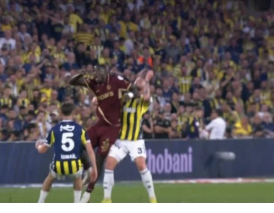 frknakcdg's tweet photo. @Fenerbahce Hesap zamanı -1 https://t.co/VPnbbDcwpz