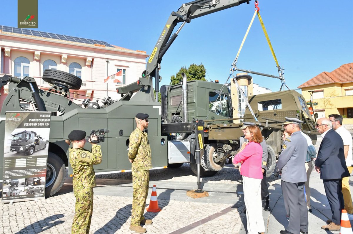 Exercito_pt's tweet photo. 📢 No âmbito das comemorações do Dia do Comando da Logística, encontra-se a decorrer a Exposição de Capacidades Logísticas no Centro Cultural do Entroncamento.
#ExércitoPortuguês #CmdLog #RMan https://t.co/2HmiTBYgbH