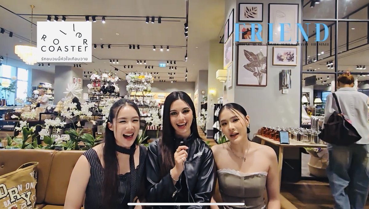 Byyourside__TH's tweet photo. “ทนความปังไม่ไหวเลย
ขอลัดคิว 3 นักแสดงสาว
เนโกะ พันดาว เชลลี่
มาพูดคุยกันหน่อย”
ฝากกดไลท์ กดแชร์ กดติดตาม คลิปสัมภาษณ์น้องๆ กันได้
@nknaen18 @_pundao @shellybenda
👉🏻 https://t.co/hBLYk6XaRq
#Ontheways #friendmag
#Rollercoastertheseries
#รักขบวนนี้หัวใจเกือบY
#Motionmindsentertainment