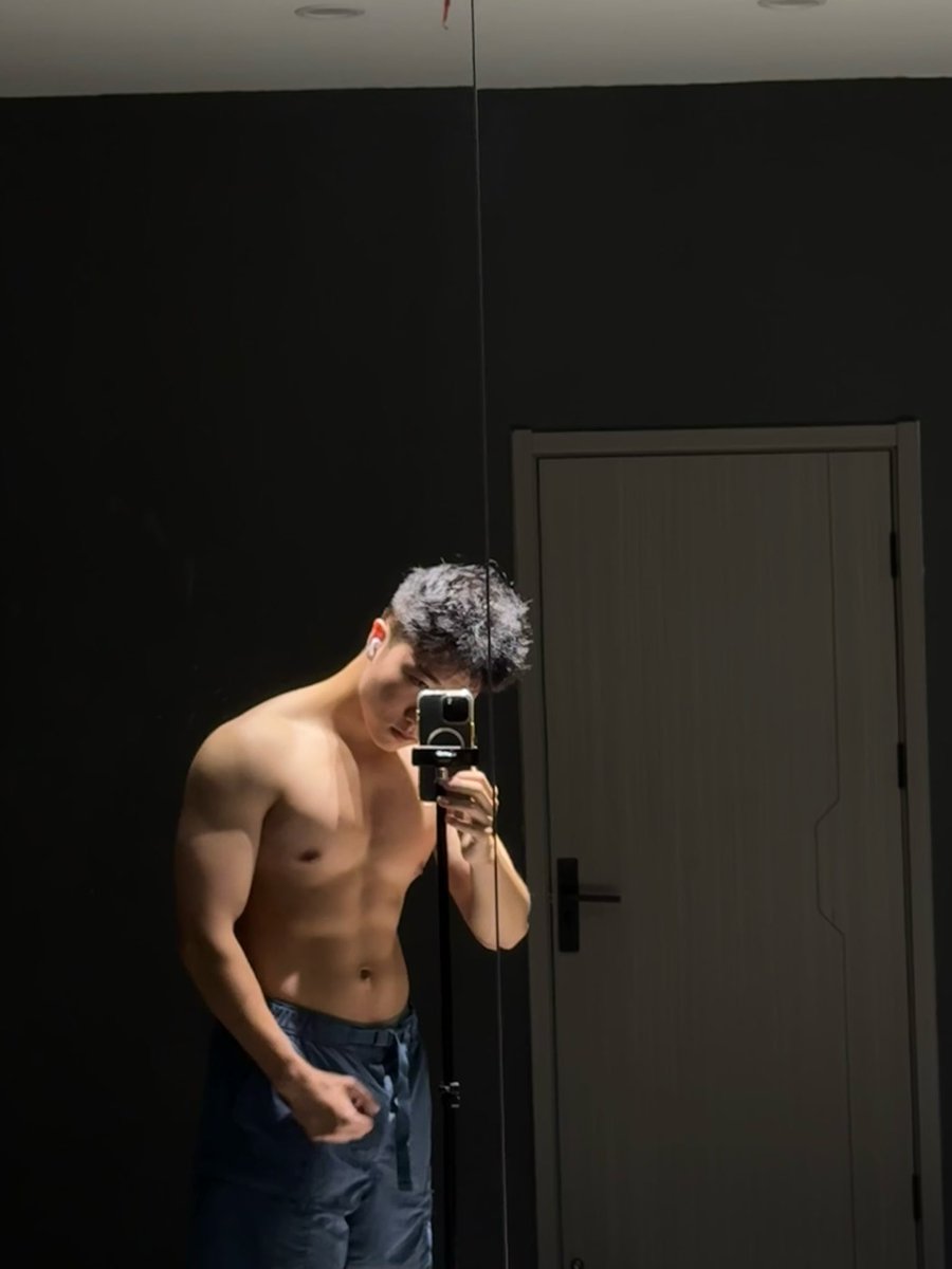 Allen不是狒狒 tweet media