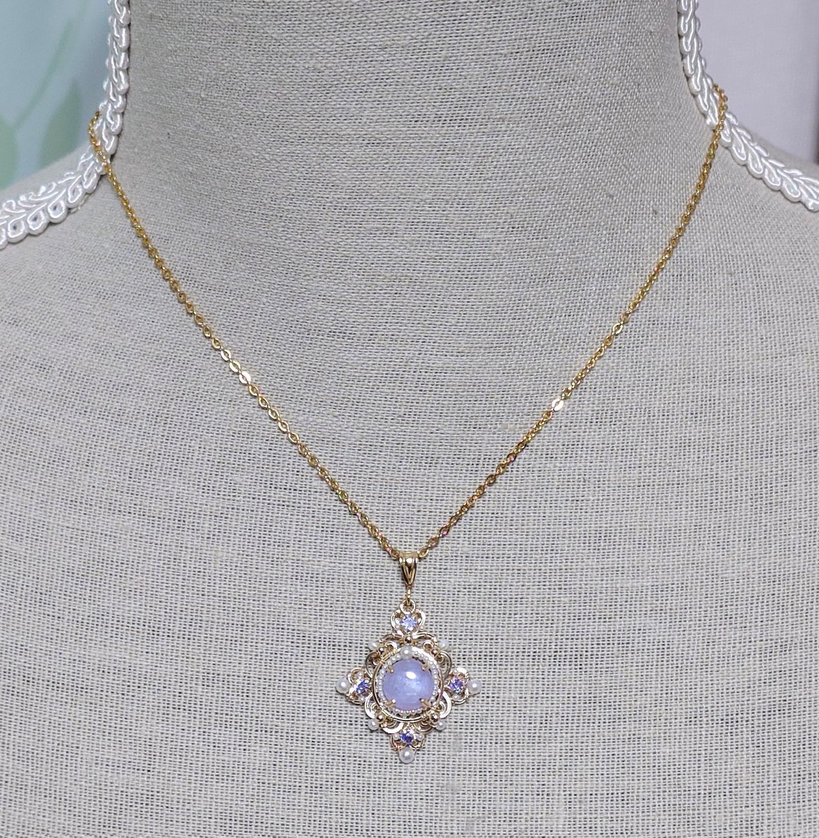 2.81ct!!スターサファイアとタンザナイトのペンダント✨💎🎶
#スターサファイア #タンザナイト #淡水パール #天然石アクセサリー
14Kgfワイヤーで石枠から手造りのワイヤーアートアクセサリーです✨
minne.com/sigetu