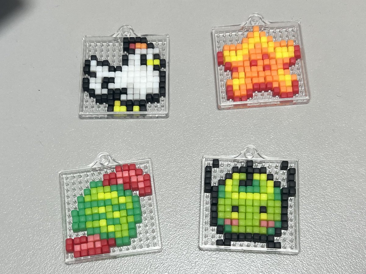 スタデューバレードット絵キーホルダー作ってます