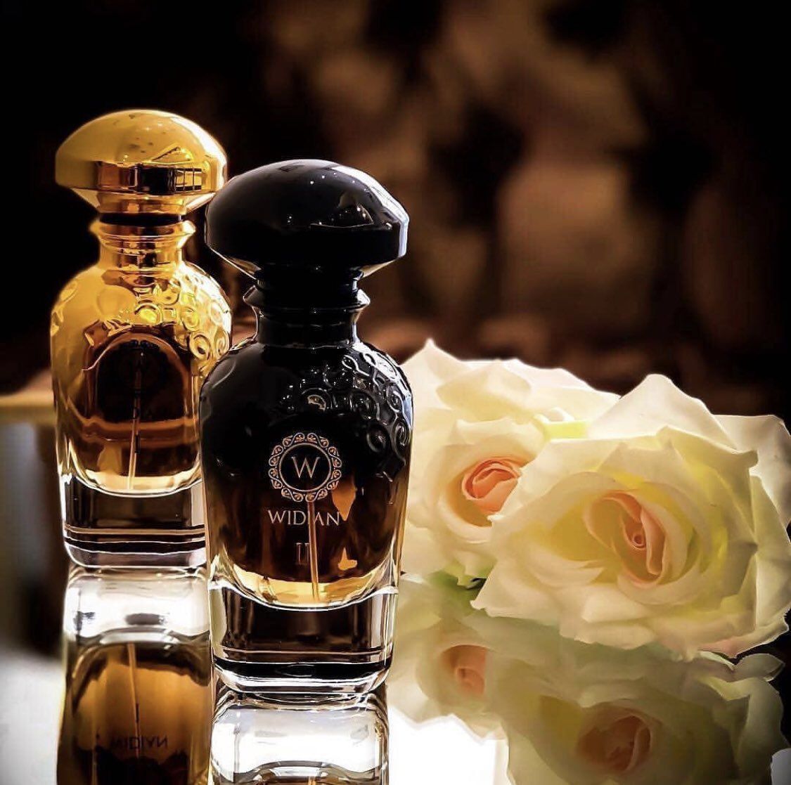 وهل نوفيكَ وَصفًا بعد وَصفٍﷺ
أتى في محكمِ الذكرِ الحكيمِ 

لقد أثنى عليكَ الله نصًّا:
{ وإنكّ لَعَلَى خُلُقٍ عَظيمِ }

عليكَ صلاة ربي ماتوالت
جموعٌ بين زمزم والحطيمِﷺ

#تسجيل_دخول 
#صلوا_على_الحبيب_محمد
#الخميس_الووونيس 
#زايـد_مـحمد