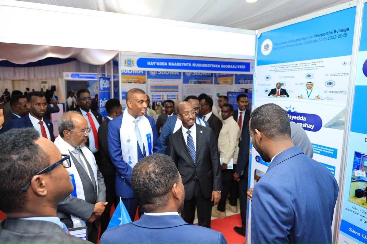 MFBESomalia's tweet image. 𝐁𝐚𝐧𝐝𝐡𝐢𝐠𝐠𝐚 𝐰𝐚𝐱𝐪𝐚𝐛𝐚𝐝𝐤𝐚 𝐗𝐮𝐤𝐮𝐦𝐚𝐝𝐝𝐚 𝐃𝐚𝐧-𝐐𝐚𝐫𝐚𝐧 𝐥𝐚𝐠𝐚 𝐛𝐢𝐥𝐚𝐚𝐛𝐨 𝟐𝟎𝟐𝟐 𝐢𝐥𝐚𝐚 𝟐𝟎𝟐𝟓-𝐤𝐚 iyo Wasaaradda kalluumeysiga &amp;amp; dhaqaalaha buluugga ah.