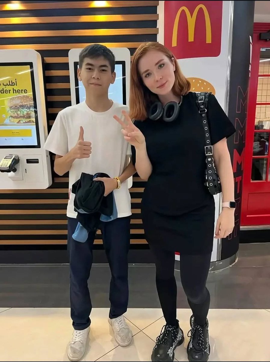 Robin / Alemannia Aachen tweet media