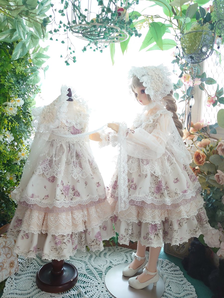 こんばんは🌿
母様のお手伝い👗