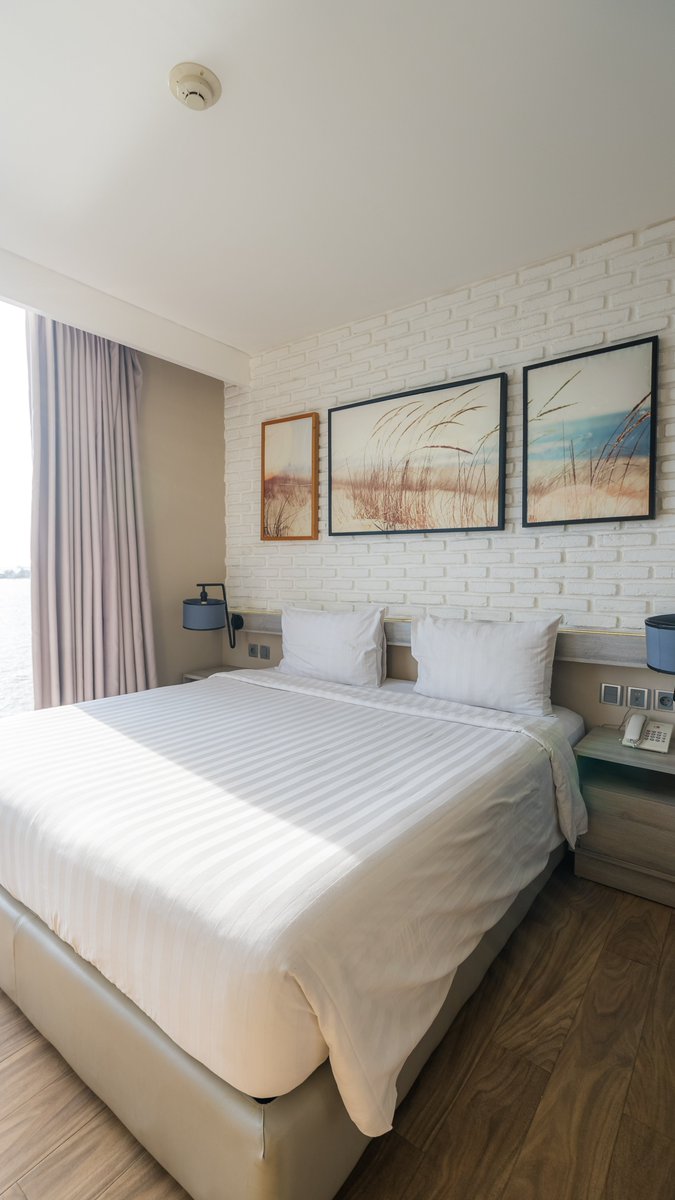 traveloka's tweet image. Hotel budget di Makassar mulai Rp300ribuan!

Aku spill 4 rekomendasi yang bisa masuk list kamu: