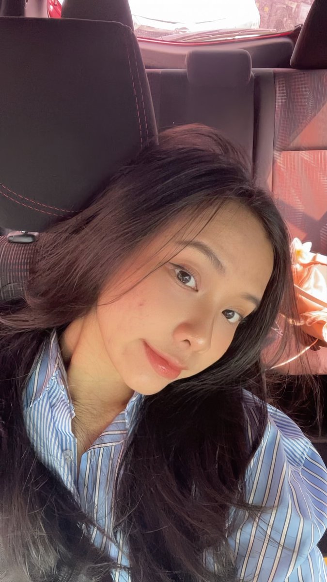 dazzlingtrash's tweet photo. TM1 vs TM2
Skincare yang aman buat bumil + mencegah jerawat hormonal + memperbaiki skin barrier + menghilangkan bekas jerawat. 

Tipe kulitku tadinya kombinasi jadi super kering btw karna hormon hamil, jadi rusak banget pas keluar jerawat dan bekas jerawatnya pun bikin stress https://t.co/X0xXMpF08p