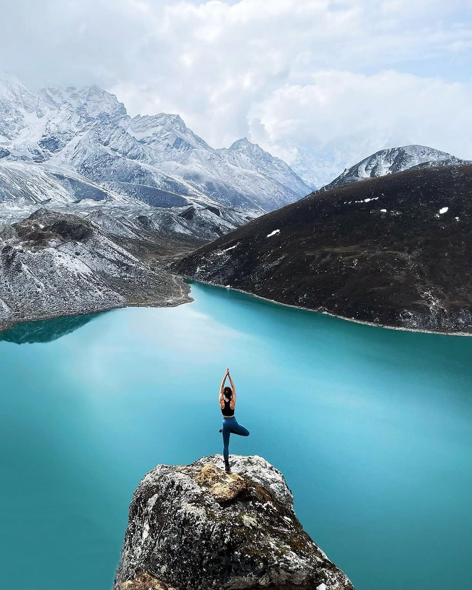 📍 Gokyo Lake with Everest Base Camp Trek, Nepal

📸: karolina.grassi
Info: We Ramblers

Join We Ramblers Today.

📧 trip@weramblers.com
🌐 weramblers.com

#GokyoLakesTrek #GokyoRi #HimalayanAdventure #TrekNepal2025 #WeRamblers #HighAltitudeTrekking #EverestRegion