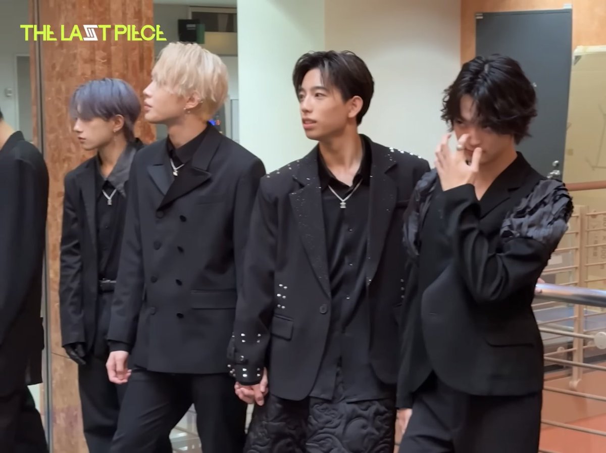 orange71900186's tweet image. ゴイライだけずっと繋いでるやん🫠って思ったら
🔥「1回離さない？(笑)」で笑ったWWWWWWほんと仲良いな
 #THELASTPIEACE  #ラスピ