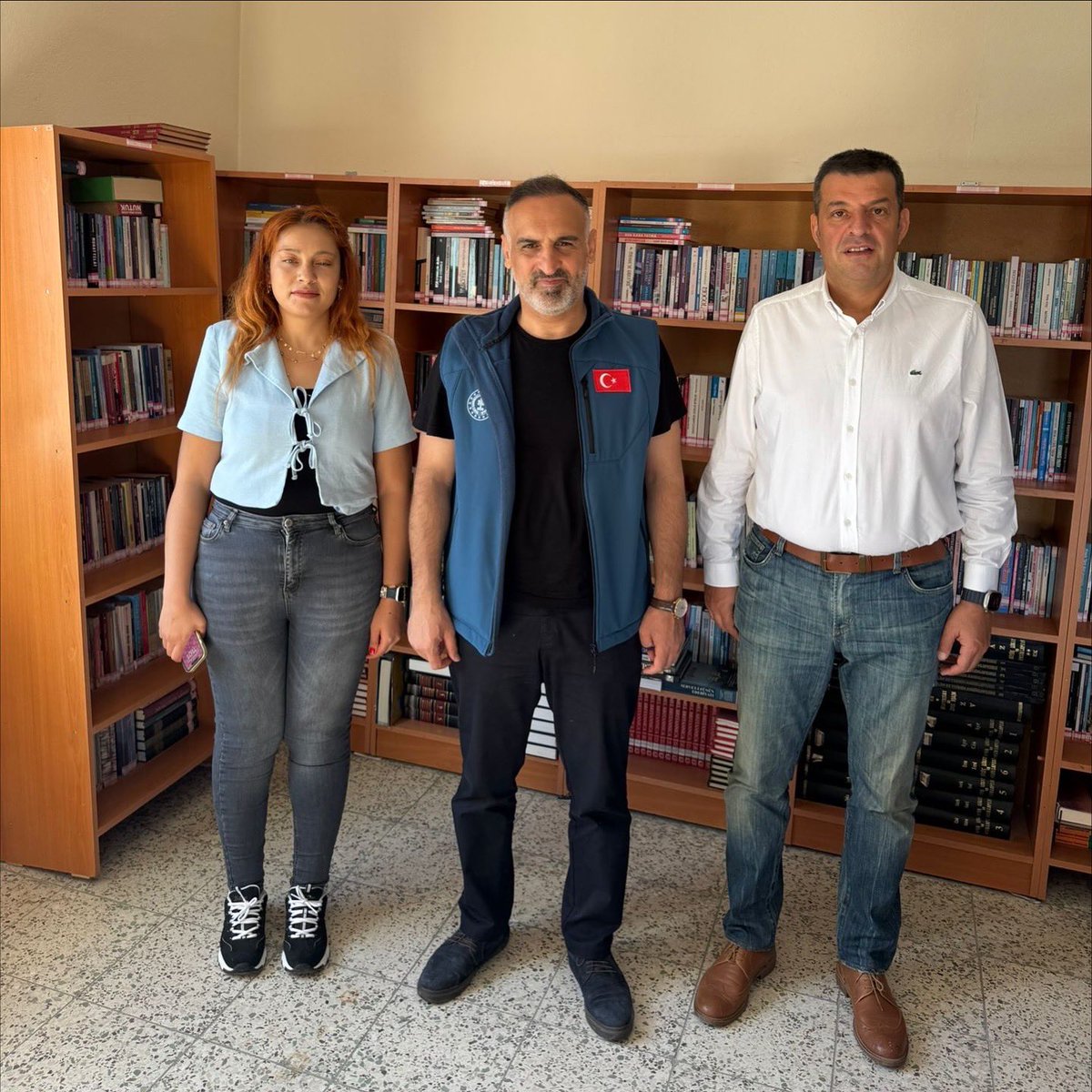 Edirne programımız devam ediyor…

Edirne İlimizin ilçelerinde verdiğimiz kütüphane hizmetlerini iyileştirmek ve geliştirmek üzere yürüteceğimiz çalışmaşlara ilişkin ziyaretlerimiz çerçevesinde İpsala ve Keşan İlçelerimizde incelemelerde bulunduk. Ayrıca İpsala İlçe Halk