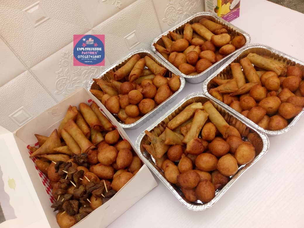 ExploreDebbie's tweet image. Another Saturday again without small chops? 😮
Don’t let it happen!

Order today &amp;amp; enjoy fresh, rich, tasty small chops in Port Harcourt 🥟🍗
✨ Samosa
✨ Spring roll
✨ Beef &amp;amp; chicken
✨ Puff puff

To order: 08036697055
Catalog: wa.me/c/2348036697055
#ExploreDebbie #SmallChops