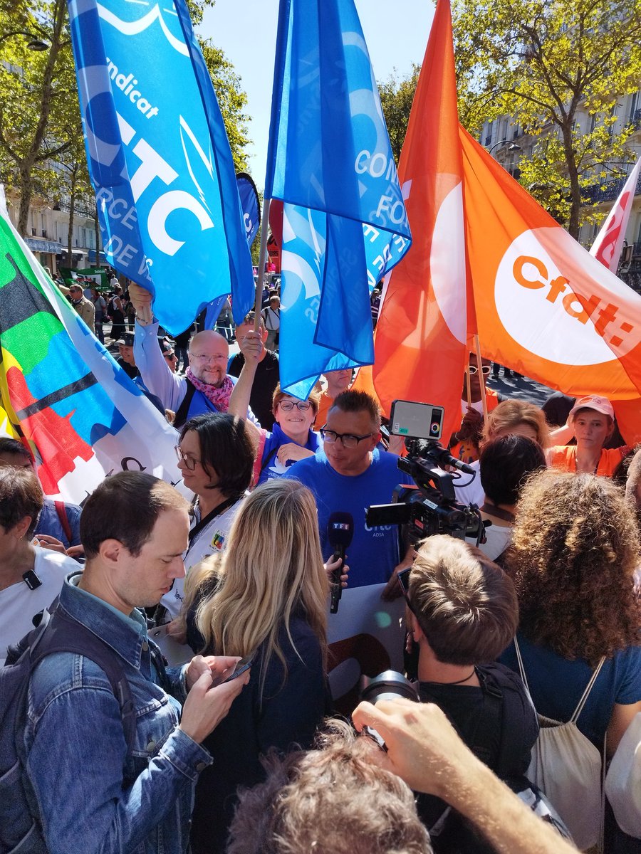 SyndicatCFTC's tweet image. Conférence de presse avant la  manifestation. 
Beaucoup de journalistes sont présents.