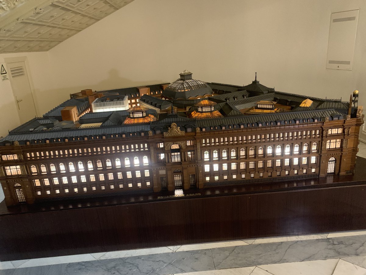 A partir del 4 de octubre el <a href="/BancoDeEspana/">Banco de España</a> mostrará sus tesoros de forma gratuita,desde la sala de gobierno a la escalera imperial.