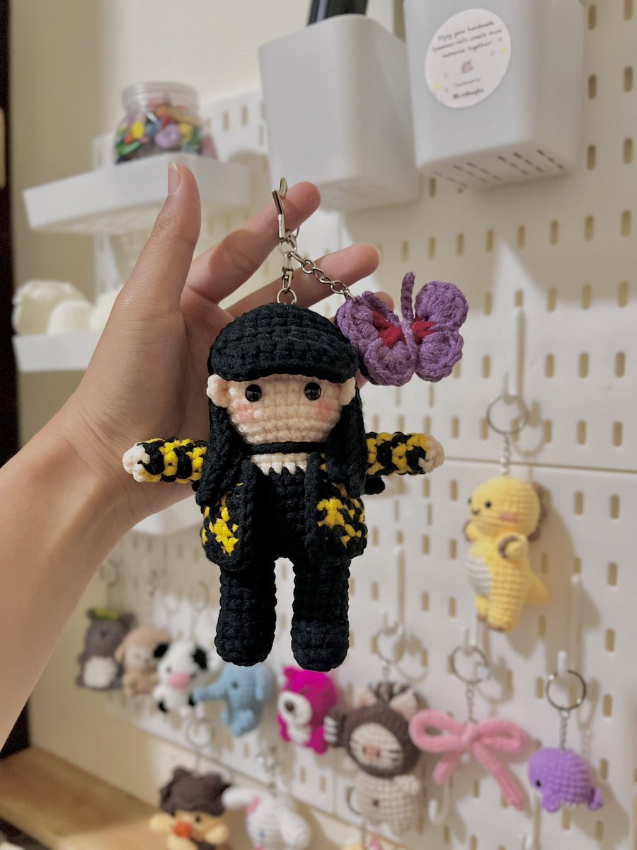 ur___enough's tweet photo. SKSKSK Han So Hee lucu bangettttπ₯Ήππ€π»πππ
#XoHeeLovedOnes #HanSoHee #ProjectY #HanSoHee #νμν¬ #crochet #handmade #crochetkeychain #customcrochet https://t.co/tnl9qhmg90
