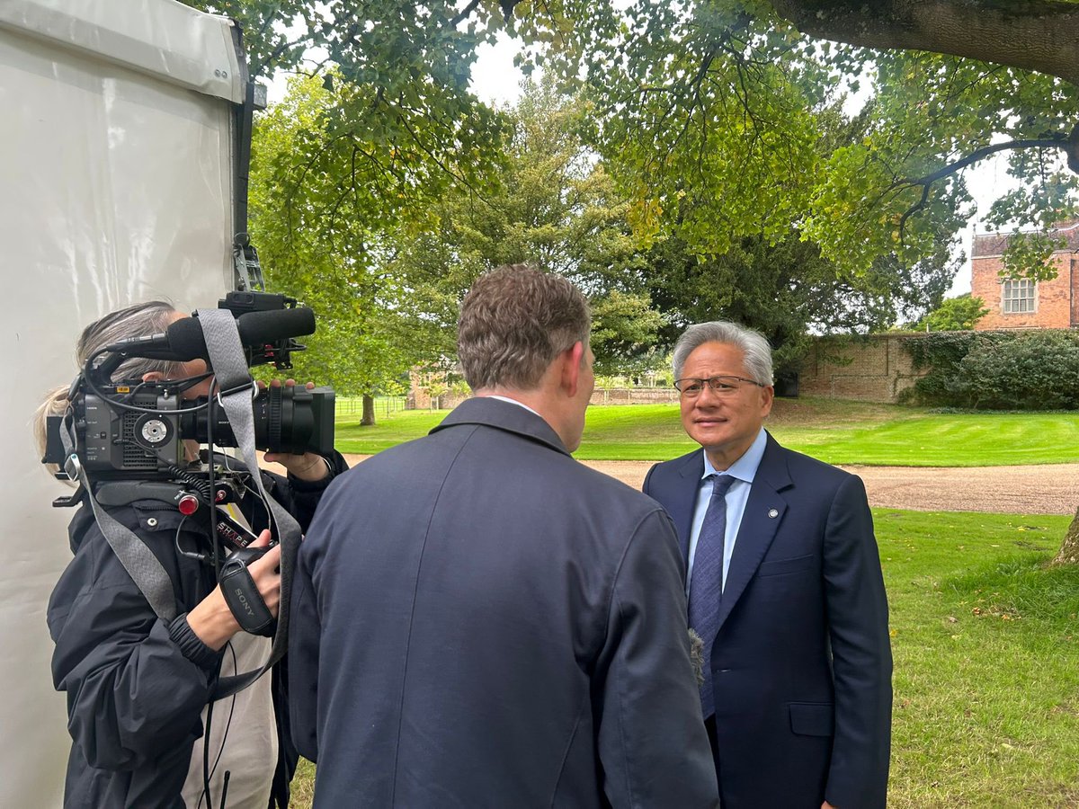 danriversitv's tweet image. Talking to Jason Huang from Nvidia outside Chequers about the scale of the AI revolution about to wash up on these shores