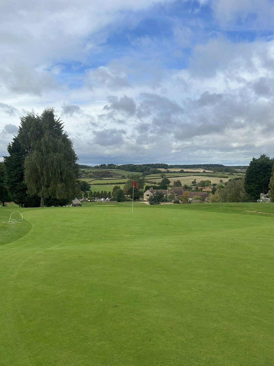 ToftGolfClub's tweet photo. The greens are looking fantastic after maintenance and a drop of rain last week. 👌

#toftgolfclub #greenkeeping #greensmaintenance #golfcourse #greenerfairways https://t.co/o3JuNhYyAp