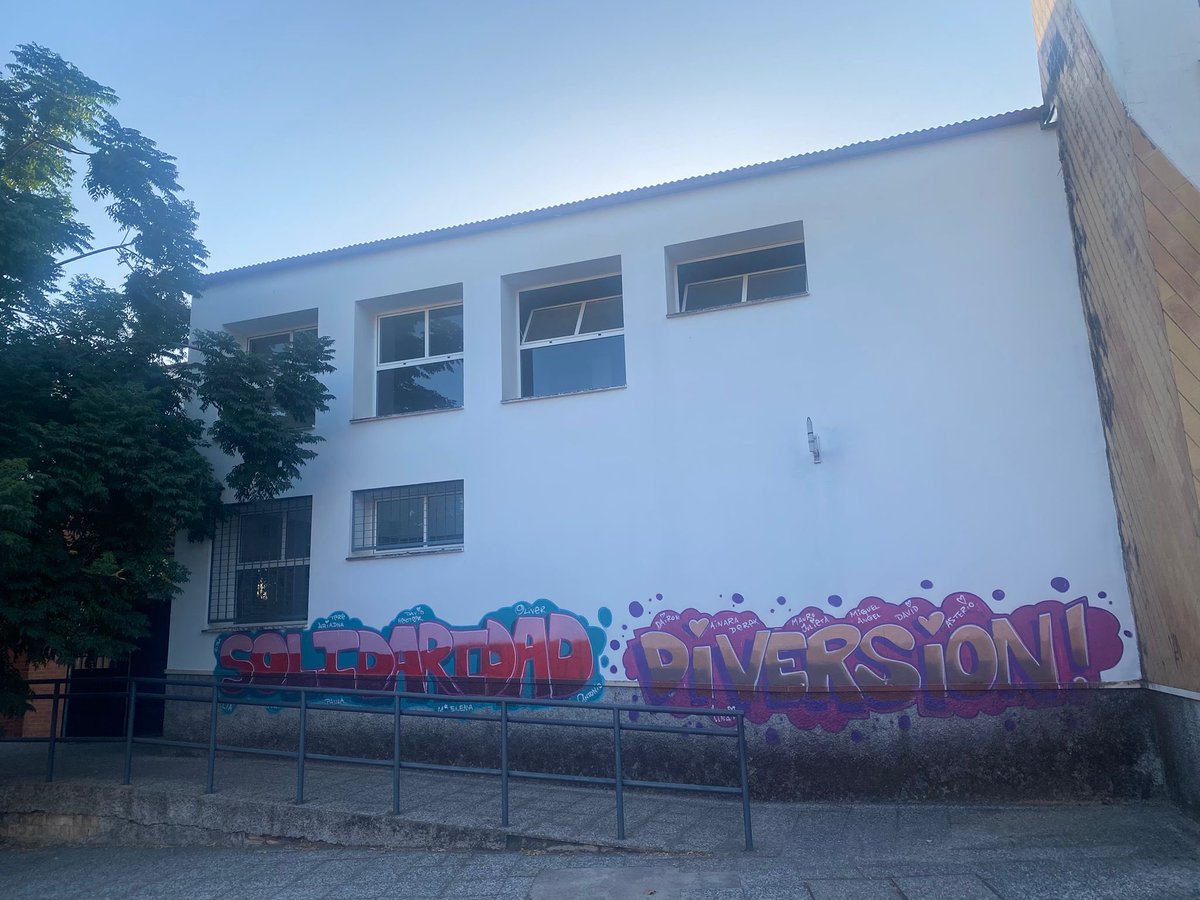 ☝🏻𝐓𝐔 𝐀𝐘𝐔𝐍𝐓𝐀𝐌𝐈𝐄𝐍𝐓𝐎 𝐓𝐄 𝐂𝐔𝐄𝐍𝐓𝐀:👩🏻‍🎓 Mientras el alumnado del CEIP Maestro Rojas de Nerva disfrutaba de sus merecidas vacaciones de verano, hemos estado mejorando las instalaciones de su cole para afrontar el presente curso en mejores condiciones.