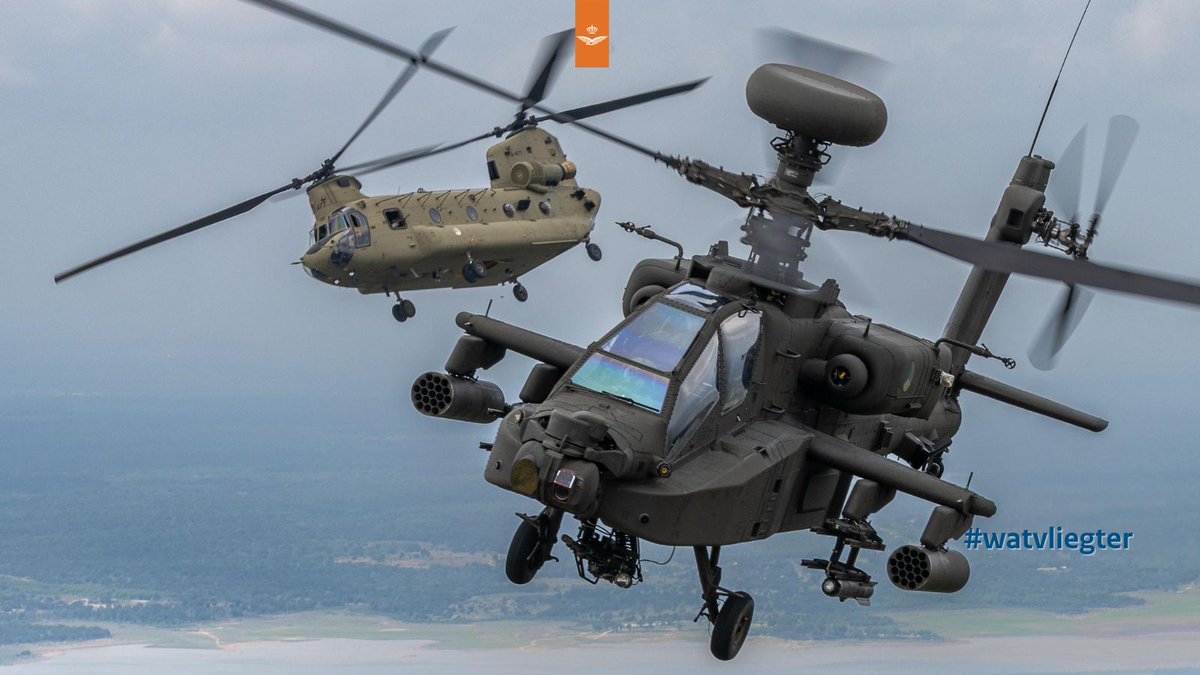 dhcluchtmacht's tweet image. Deze ochtend maakt een #Chinook transporthelikopter en #Apache gevechtshelikopter in de @gemeentearnhem een fly-by voor het onthalen van onze militaire collega&apos;s. Dit wordt gecombineerd met een trainingsvlucht. #watvliegter