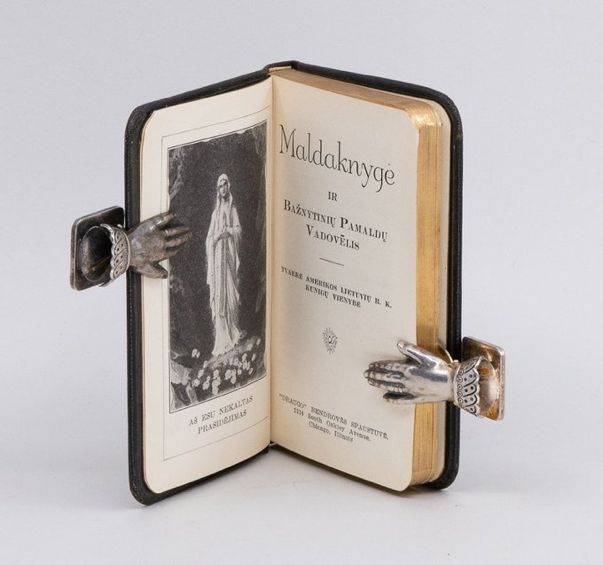 𐱃 (@swordandland) on Twitter photo 