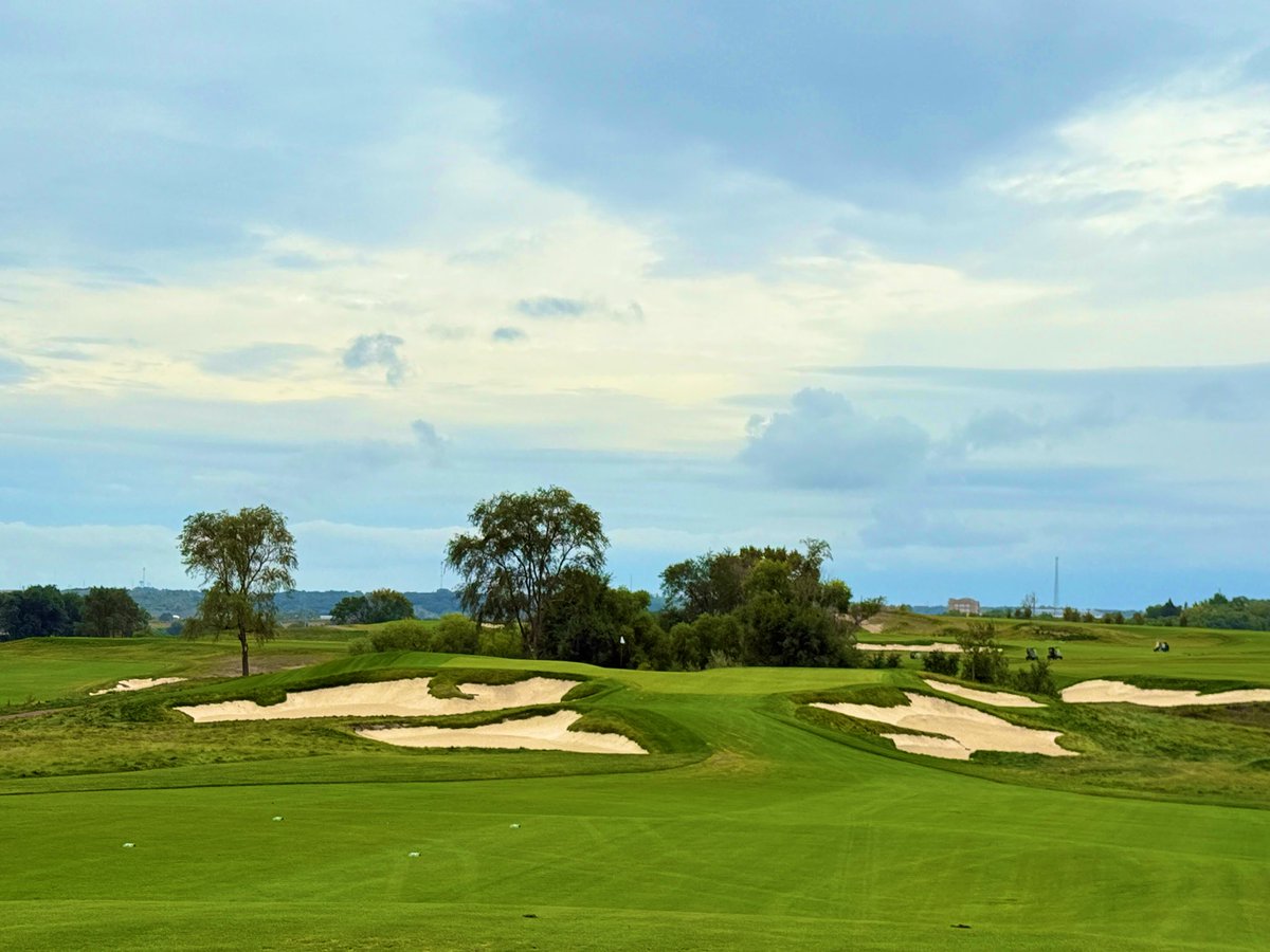 Rick Golfs tweet media