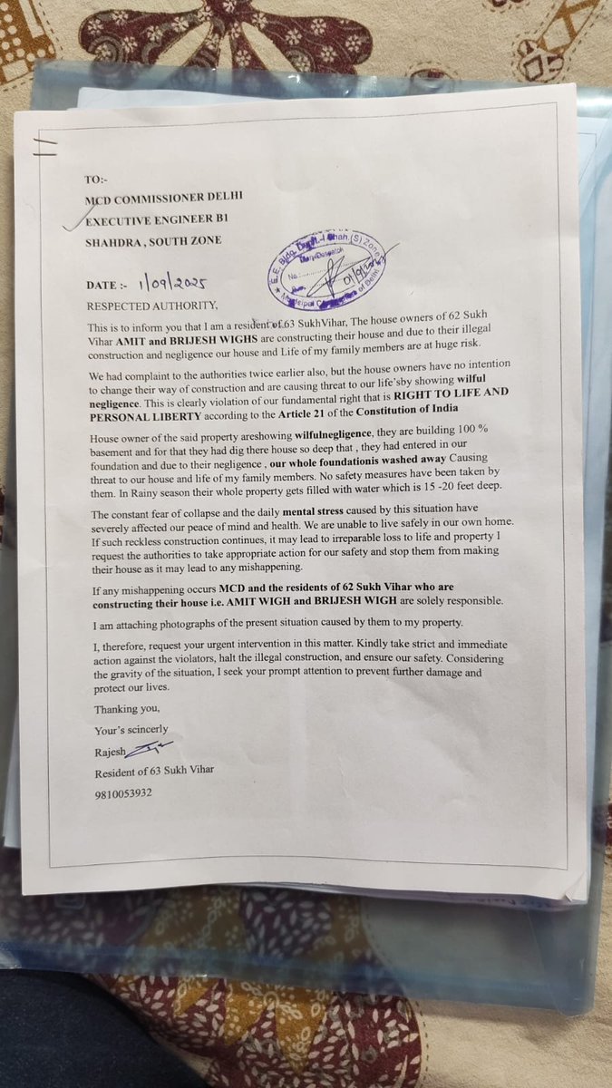MohanGarments's tweet photo. @MCD_Delhi 
complaint to executive engineer b1 dated 1/09/2025
no action against complaint till now 
still same situations negligence in construction https://t.co/xCvnHQxOwk