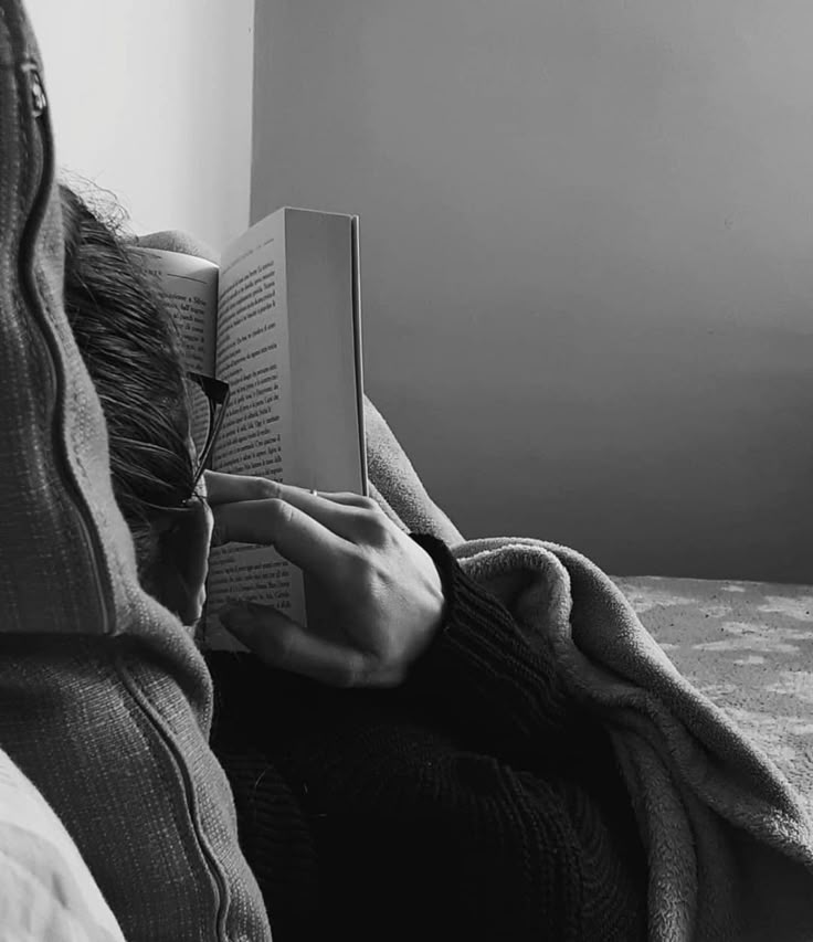 Somos los viejos que juramos no llegar a ser.

Michael Bible

Buenas tardes <a href="/KaiOfApril/">Lluvia</a>