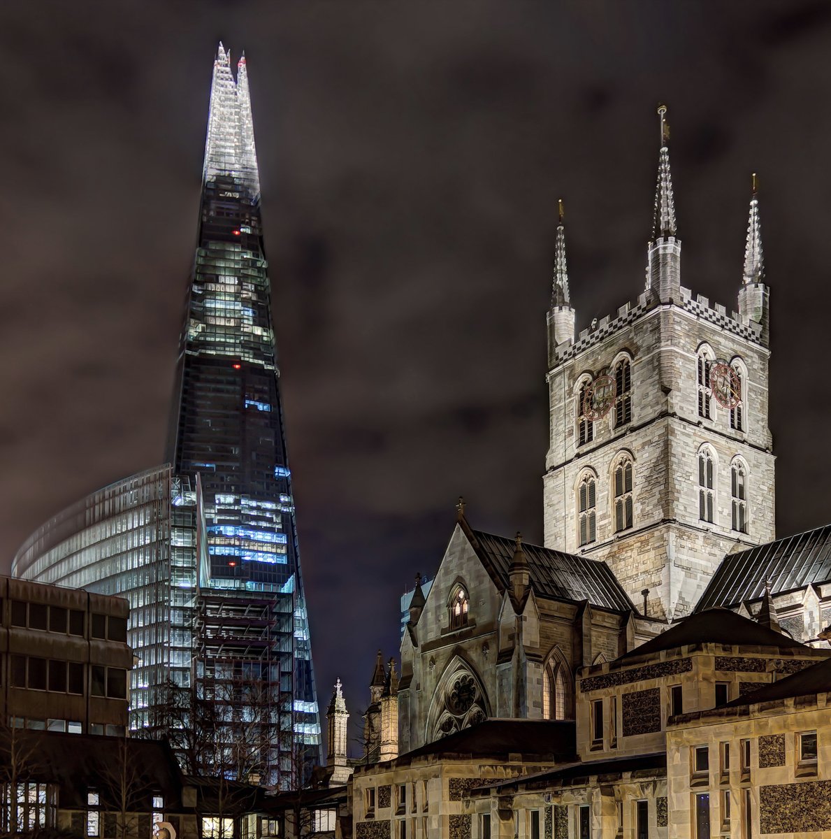 The present building of @SouthwarkCathed dates from the 13th-century. Surrendered to King Henry VIII in 1539, it subsequently became the parish church of St Saviour’s. There is a chapel to the memory of US University benefactor John Harvard who was baptized in this church in