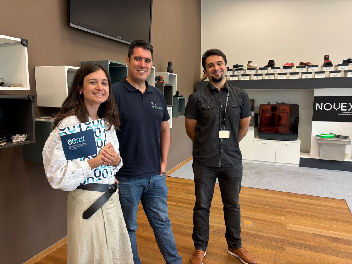 NOVEXtec's tweet image. 🎯 Hemos finalizado el proyecto #GRIAL desarrollando un prototipo funcional que ayuda a las organizaciones a identificar, visualizar y gestionar sus activos digitales, evaluar #riesgos y reforzar su estrategia de #ciberseguridad de forma accesible e inteligente🔐📊💡📈