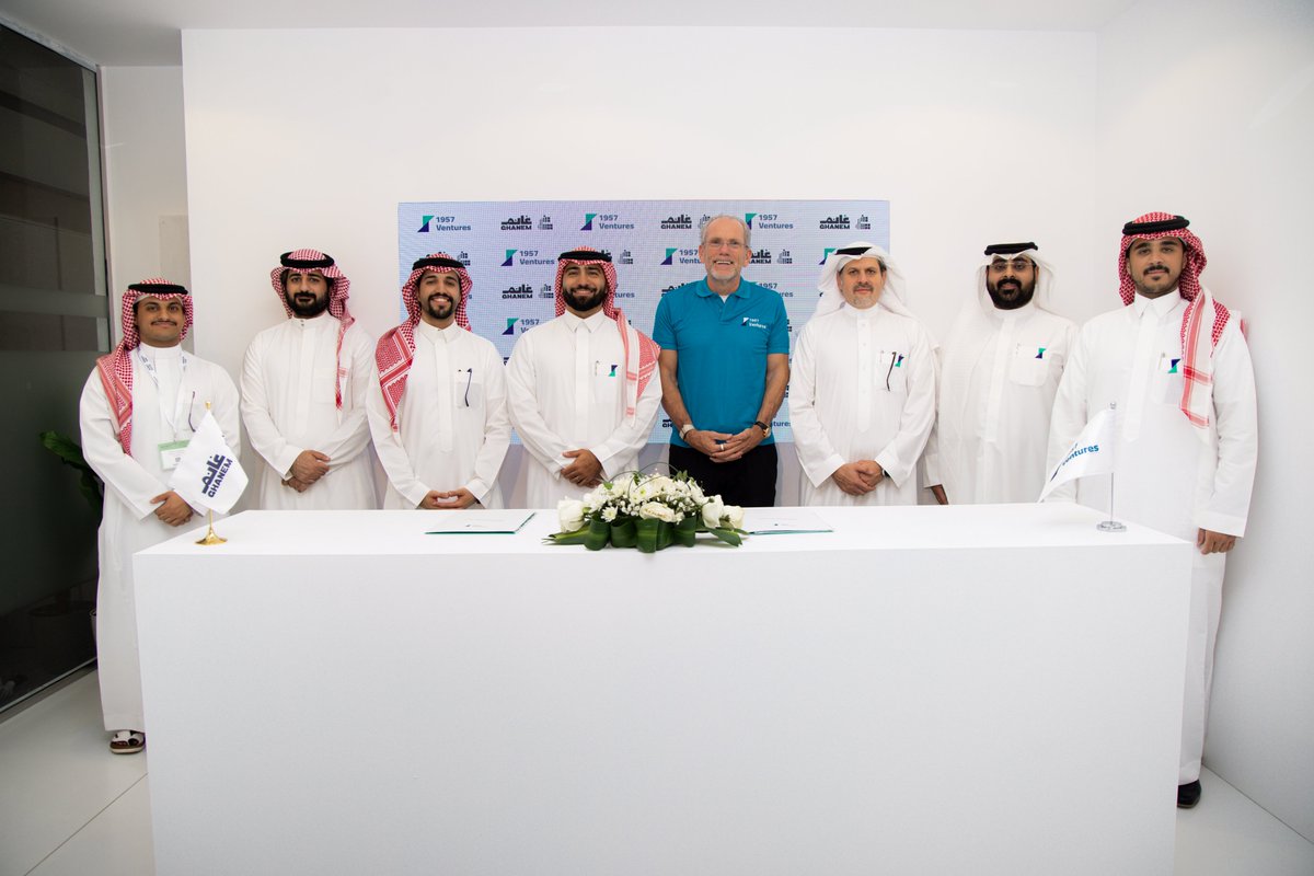 🚀 توقّعت 1957 Ventures مذكرة تفاهم مع <a href="/GhanemApp/">Ghanem app منصة غانم</a>  لتعزيز الابتكار في تقنيات العقار والذكاء الاصطناعي

تفخر 1957 Ventures بالإعلان عن توقيع مذكرة تفاهم مع منصة <a href="/GhanemApp/">Ghanem app منصة غانم</a> ، تجمع بين خبراتنا في التقنية المالية والذكاء الاصطناعي وتقنياتهم الرائدة في قطاع العقار (PropTech).

يهدف