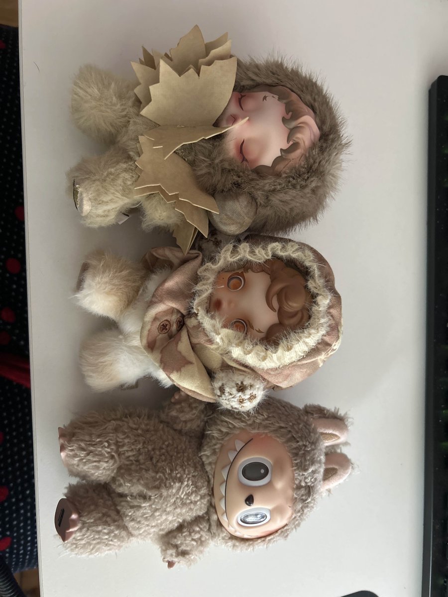 ich glaub es wird langsam Zeit das ich eine Beige Mom werde xD
wie kann es sein, das ich die braunen nur bekomme xD gib mir doch bitte etwas Farbe in meinem Leben