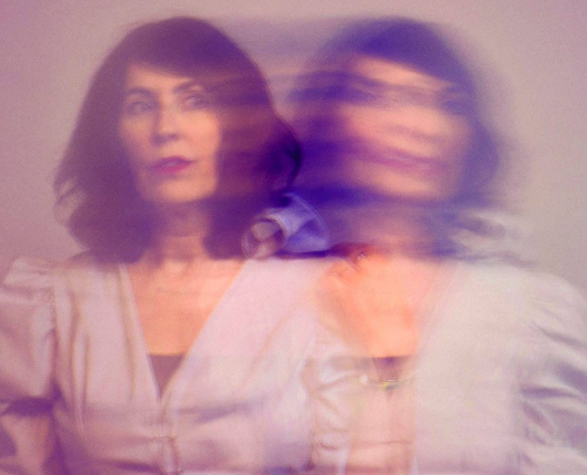 ✨🎶 La Grande Sophie au POC ! 🎶✨

Dans le cadre du Festival de Marne, La Grande Sophie revient avec un spectacle unique, inspiré de son livre Tous les jours, Suzanne (2025).
Un show qui se chante et se lit, retraçant son parcours artistique depuis les années 90 : 9 albums, des