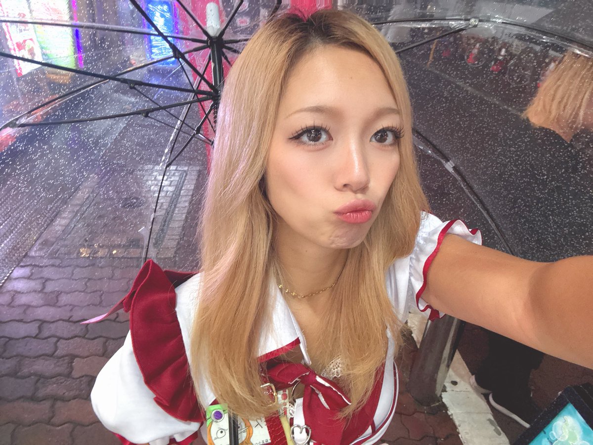 omorilagoon's tweet photo. 雨降ってきたね( ´･_･` )
待ってるよん！
#コンカフェ嬢 https://t.co/BSWEbSodWk