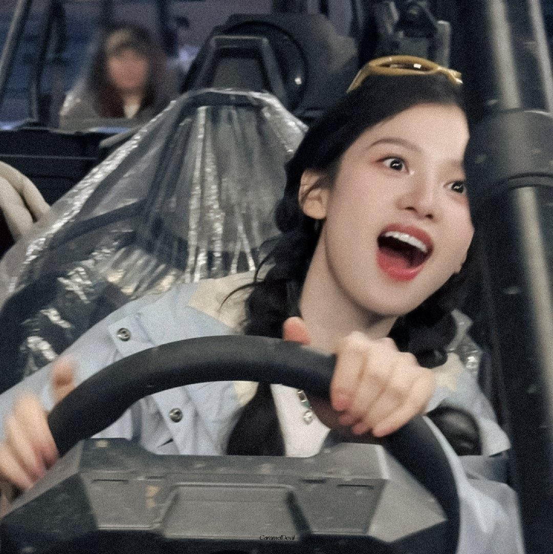 crbfvs's tweet photo. cutie jingyi 🤏🏻 https://t.co/UmsvS5d7cr