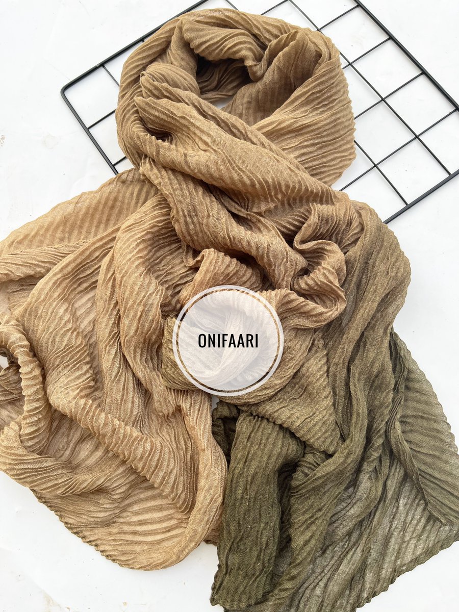 Because ordinary is boring, Elevate your outfit with Ombre Cotton Pleated scarf

Price:4,000 
To order, Send a Dm 

Pls Rt