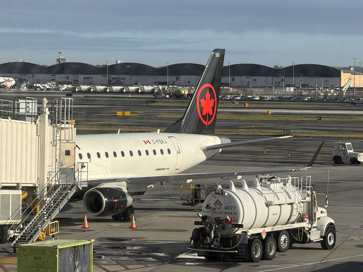 Trip to Africa - Flight 9/10; flying <a href="/AirCanada/">Air Canada</a>  AC8899  E175 C-FEKJ from  New York JFK to Montral YUL