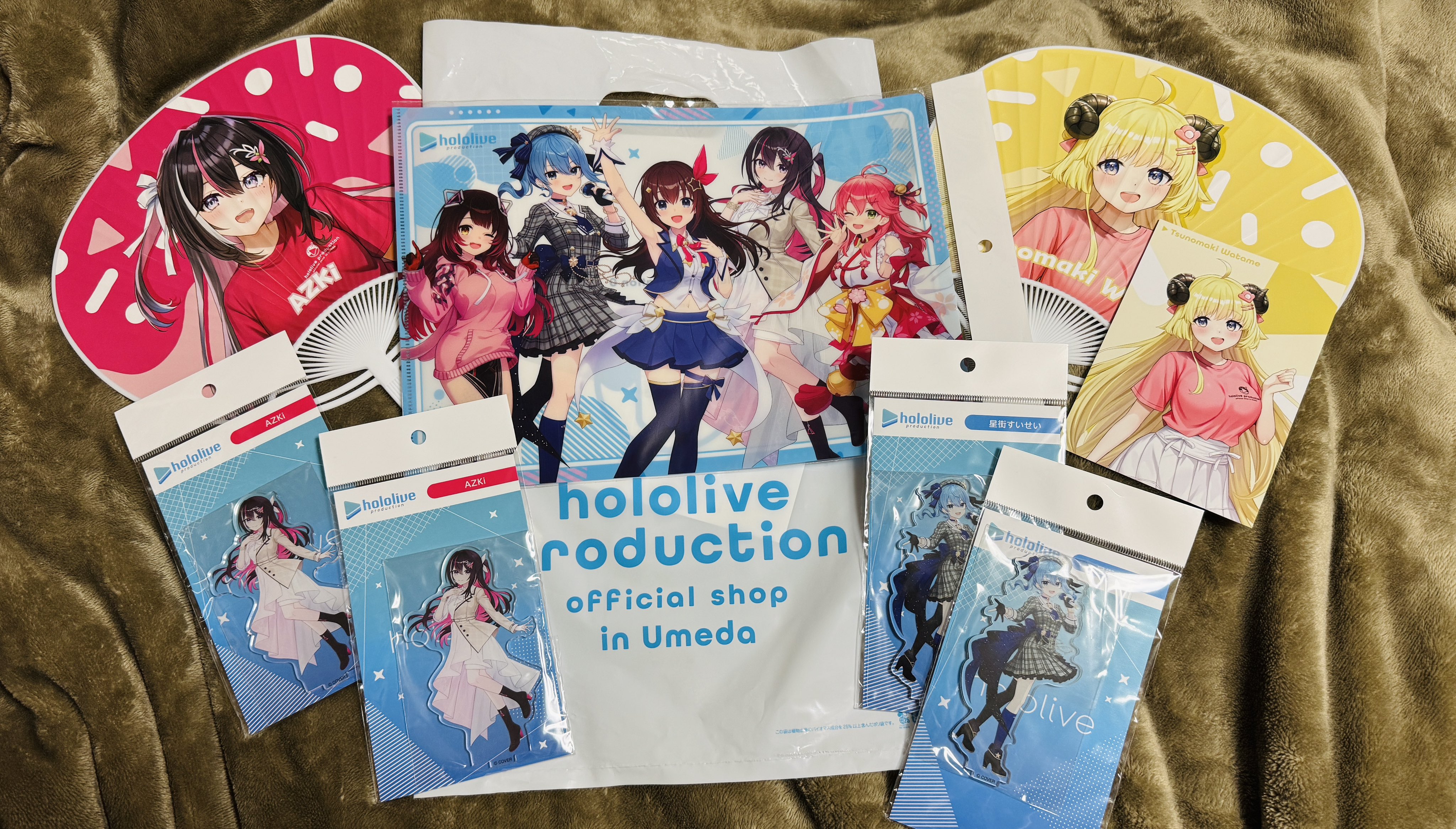 【8月31日まで値下げ】キュビスタとholoxがコラボした時の非売品アクスタ holox キュビスタコラボ アクリルスタンド 当選品 キュビスタ