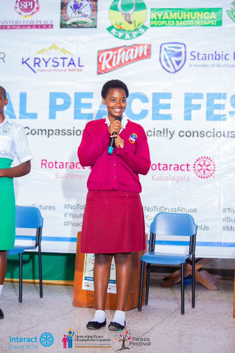 SISTERSFORPEAC's tweet image. A sea of people gathered under open skies all moving together between stages, art work, and open discussions. 

Colorful banners whispering unity in every direction. The air hums with music, drums, and laughter about what PEACE could look like.

#2NDPEACEFESTIVAL